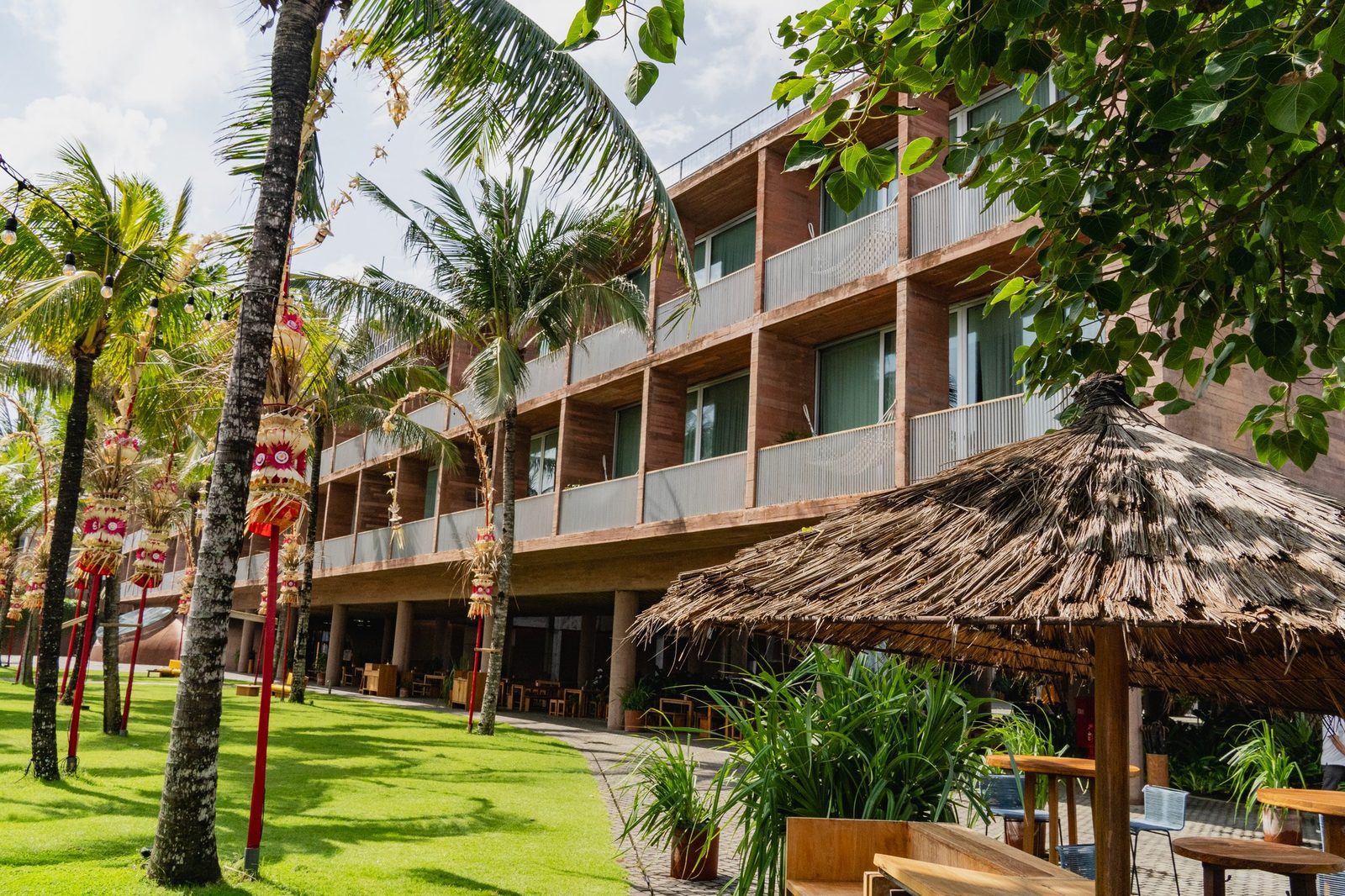 Potato Head Beach Club｜JOURNAL