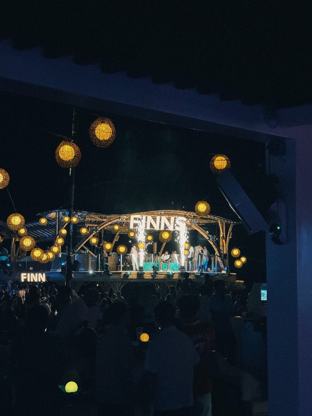 FINNS Beach Club｜JOURNAL