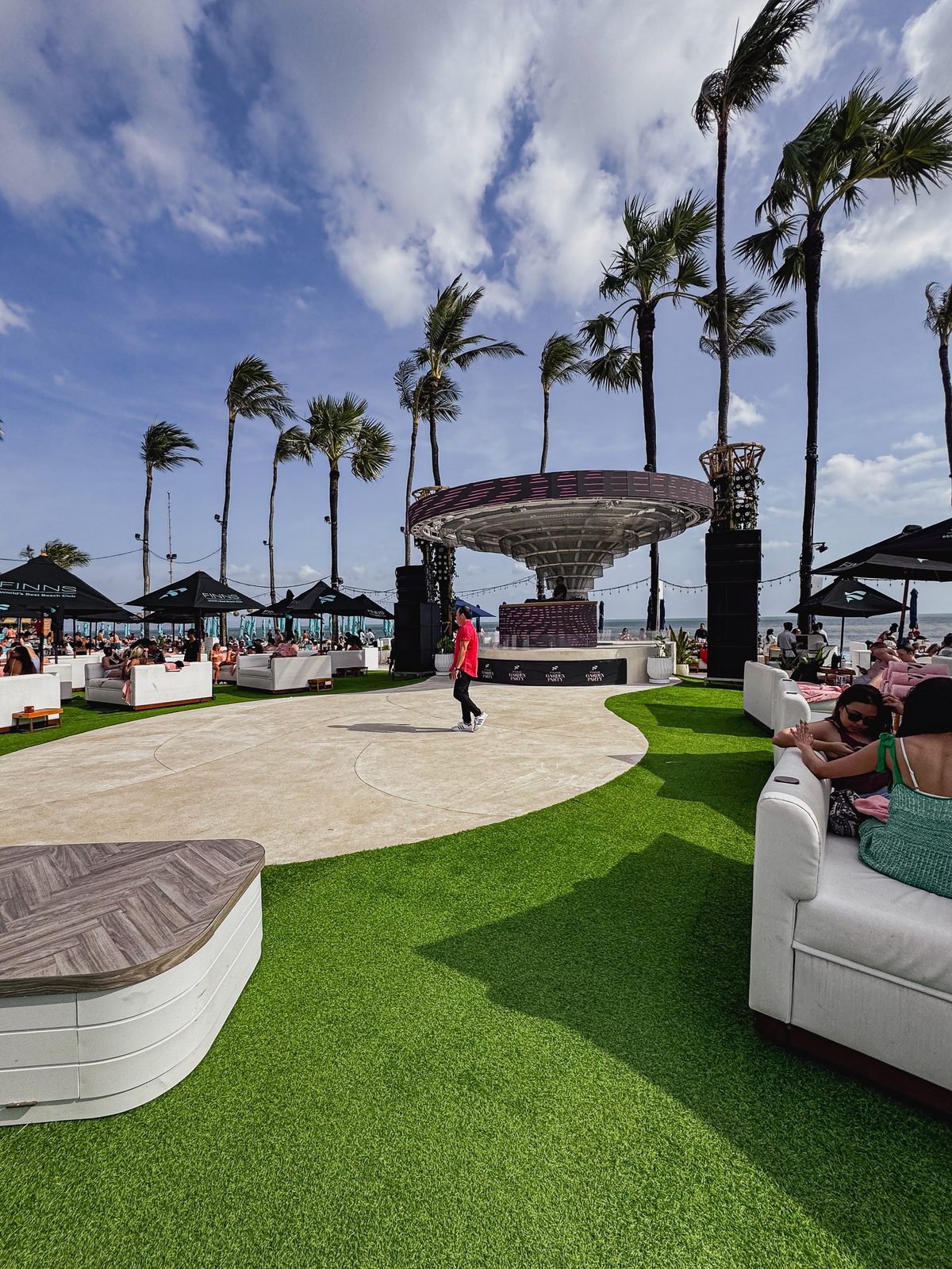 FINNS Beach Club｜JOURNAL
