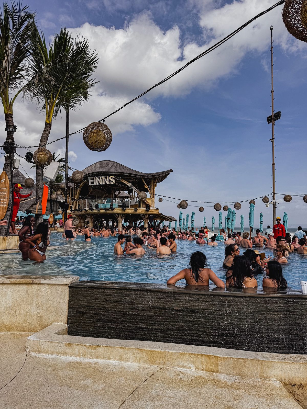 FINNS Beach Club｜JOURNAL