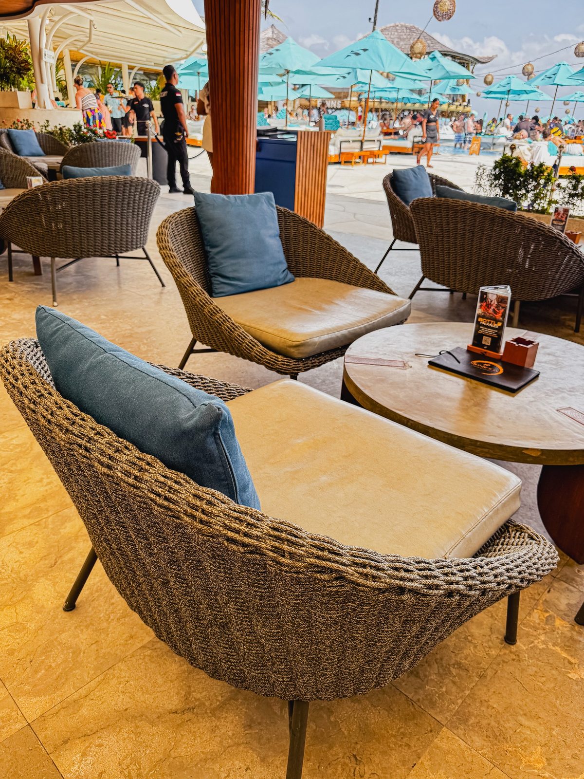 FINNS Beach Club｜JOURNAL